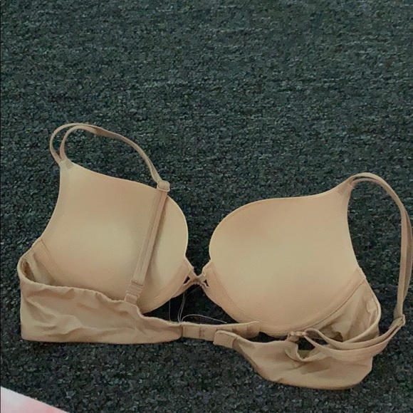 Tan Victoria Secret Bra never warn. - Picture 2 of 3